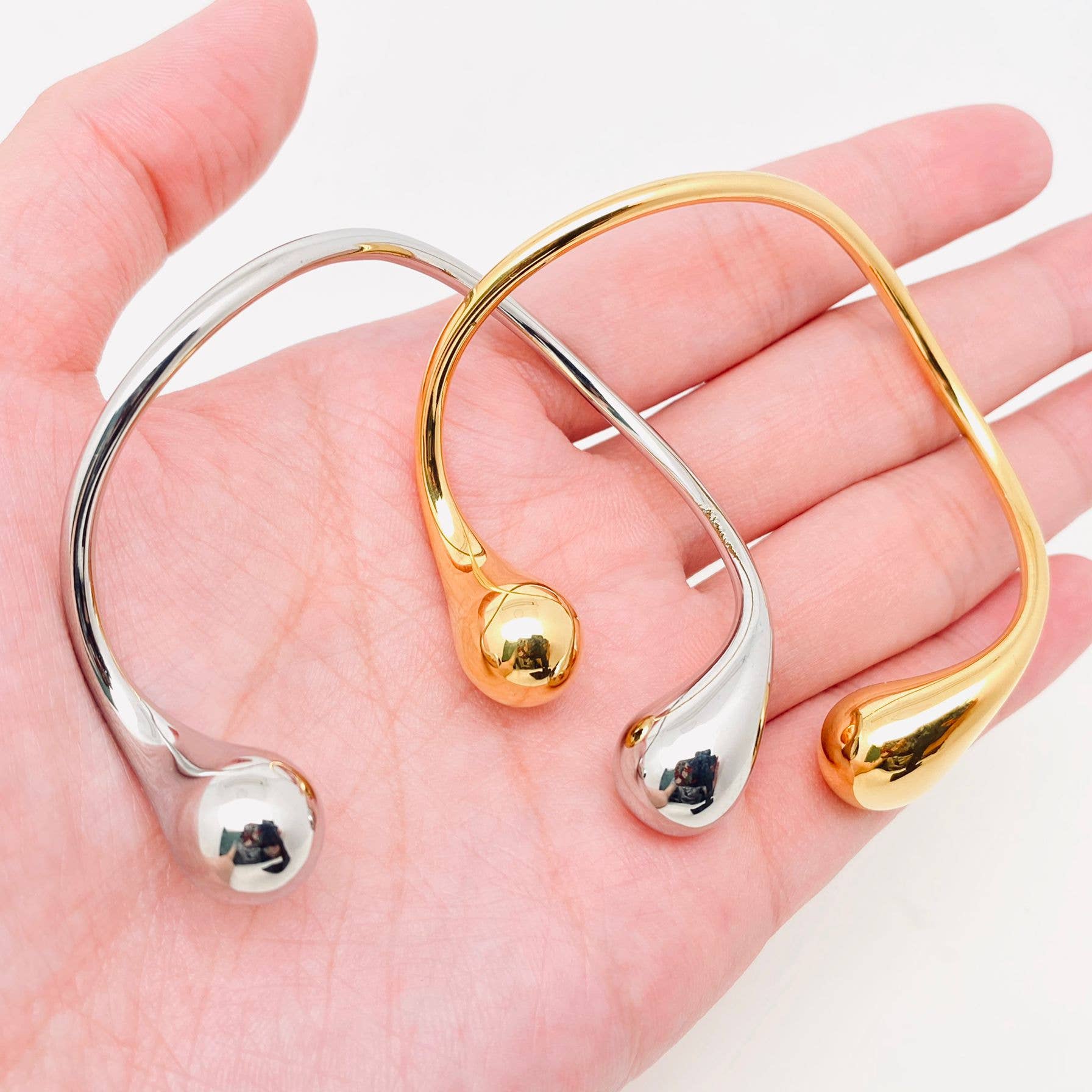Double Drops 18K Gold Plated Stainless Steel Bangle - FGS