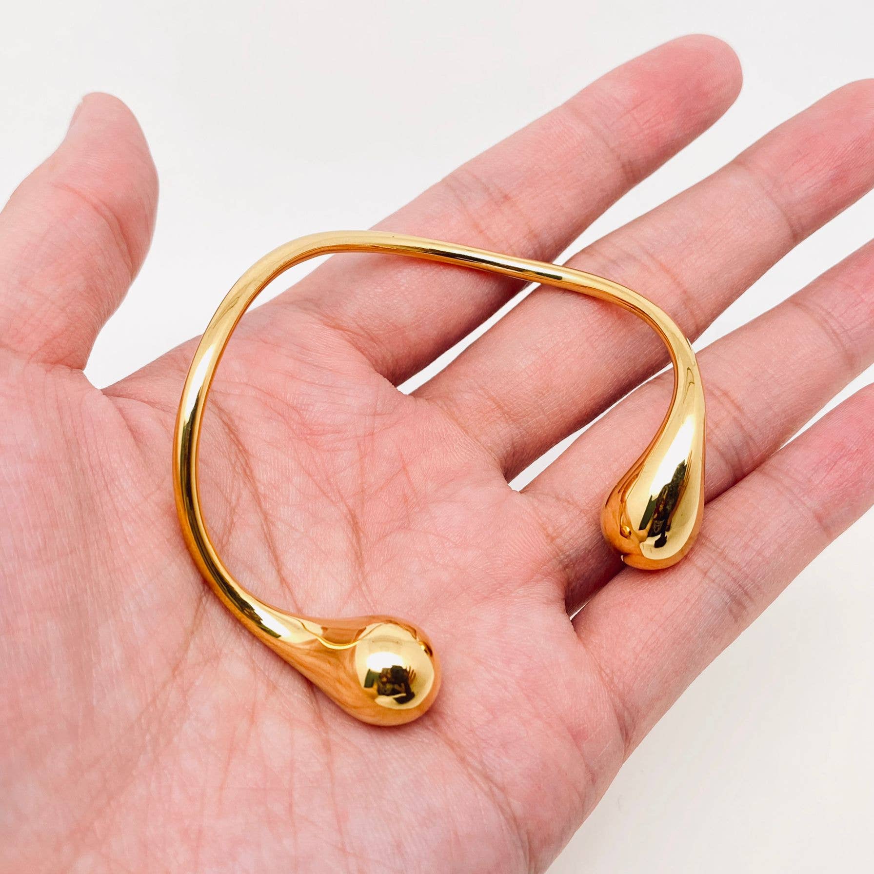 Double Drops 18K Gold Plated Stainless Steel Bangle - FGS