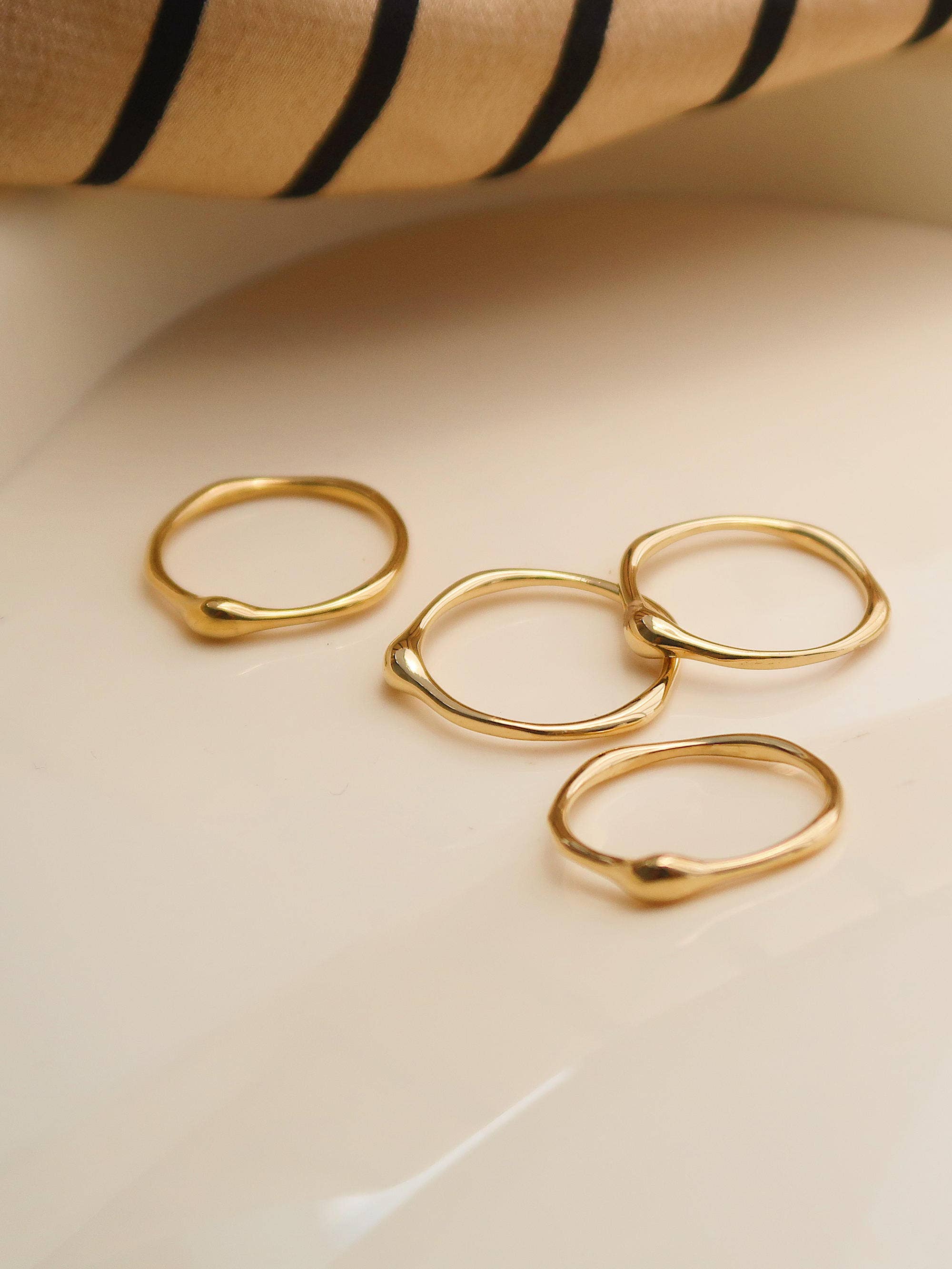 Rowena Minimalist Band Ring
