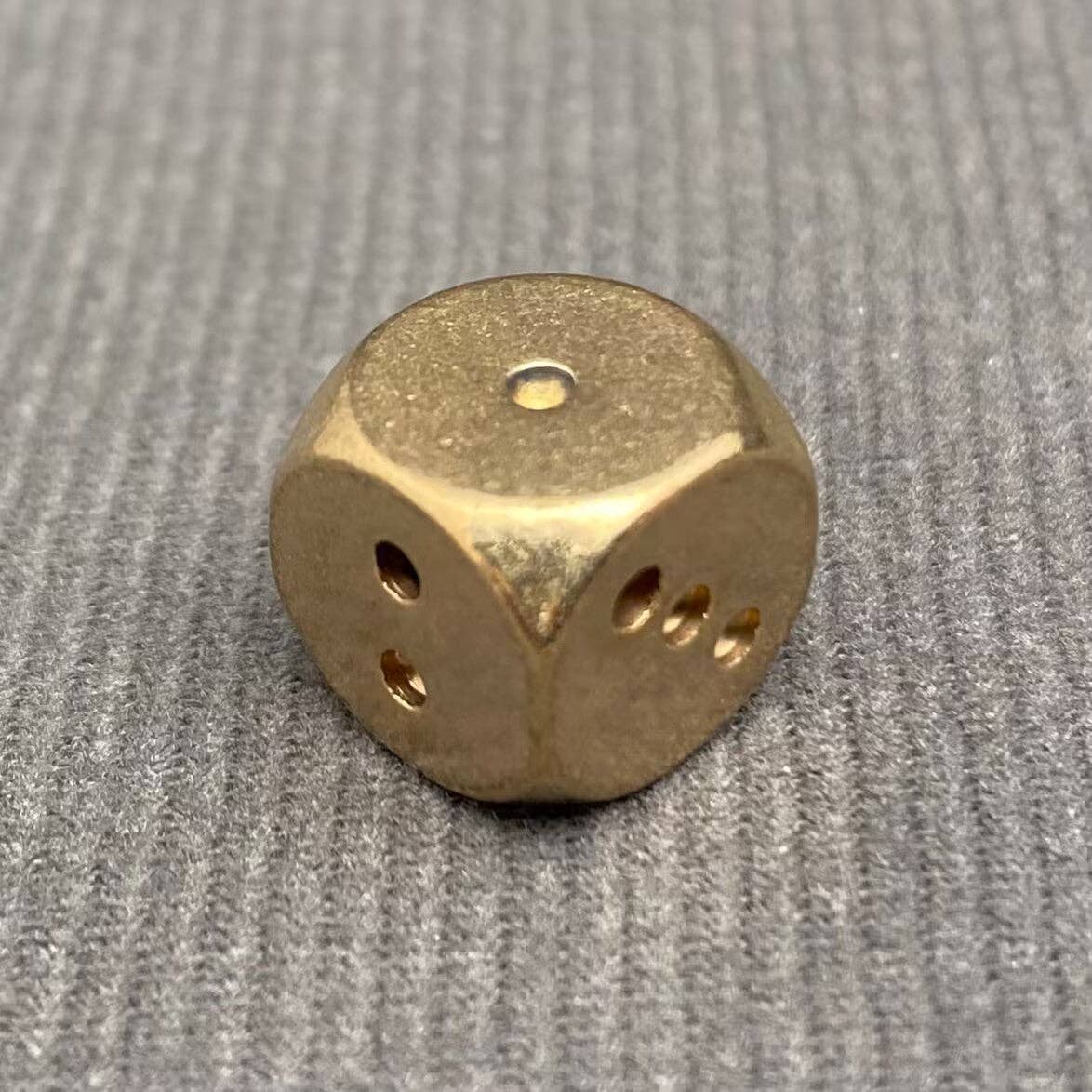 1pcs Brass Dice