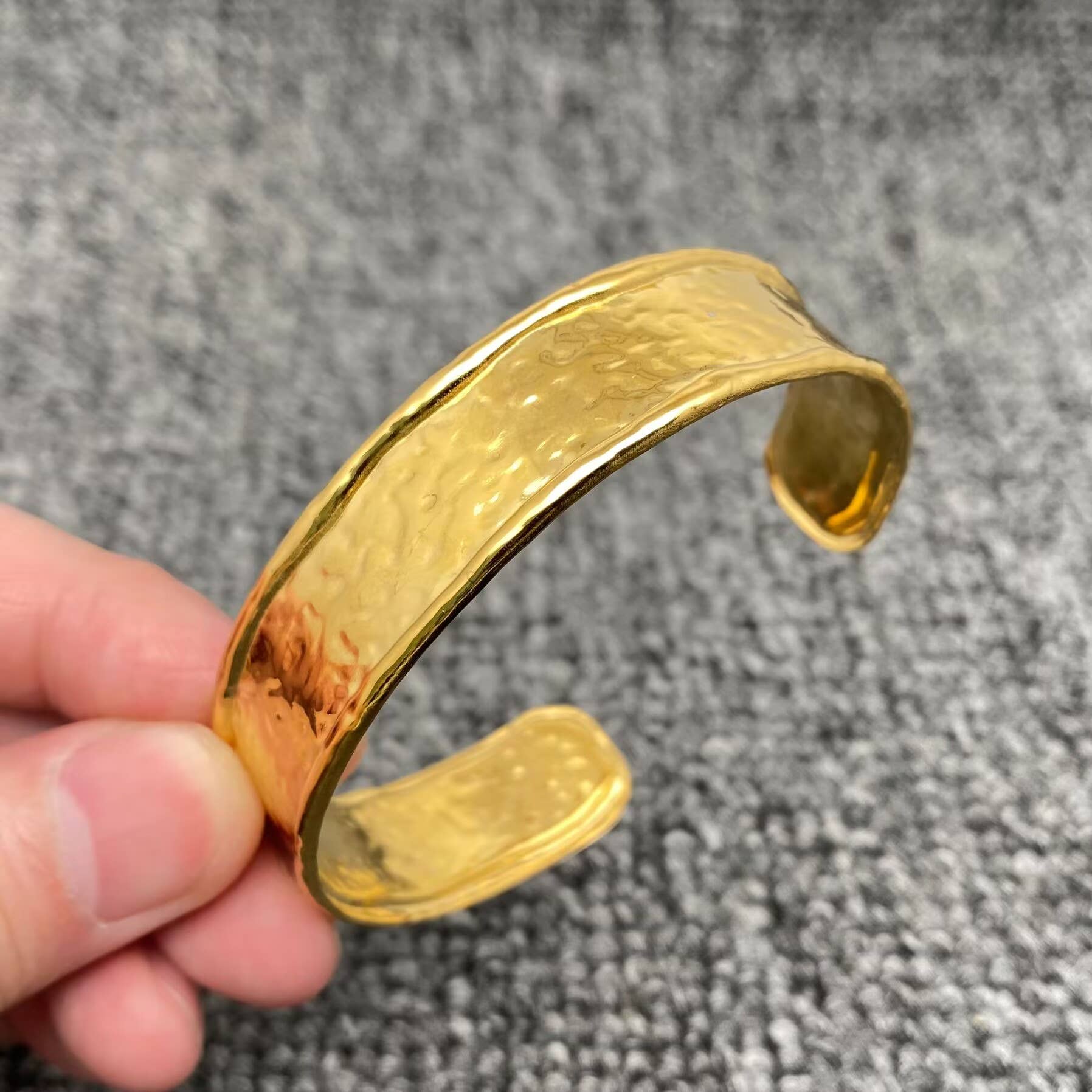Hammered Texture 18K Gold Plated Stainless Steel Cuff - FGS