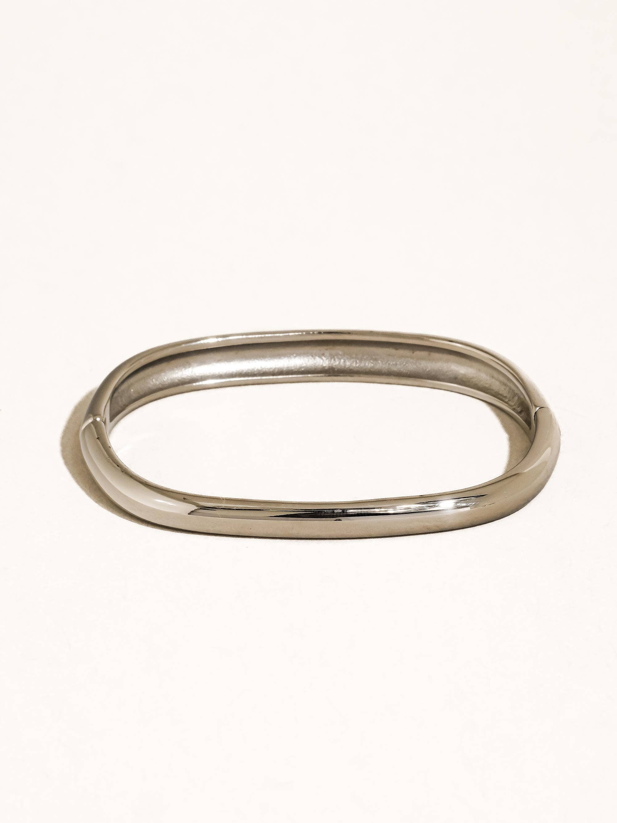 Renzi 18K Gold Non-Tarnish Classic Bangle