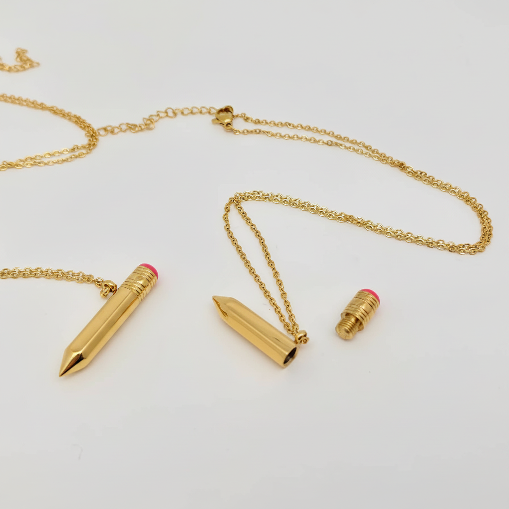 Gold Pencil Necklace Detail
